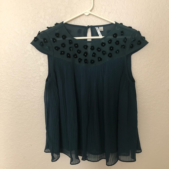 LC Lauren Conrad Tops - 😍 Lauren Conrad size S hunter green top